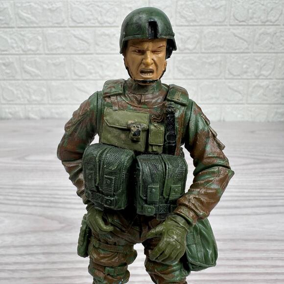 BlueBox Military Adventure Action Figure 2005 6" Soldier Camouflage Matte FInish - Picture 2 of 7